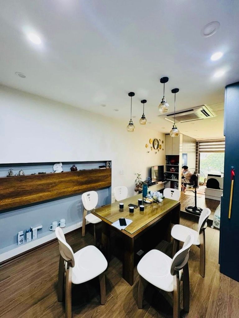 Bán nhà Nguyễn Trãi - diện tích 46m2 6 tầng - Thang máy - giá 12,8 tỷ