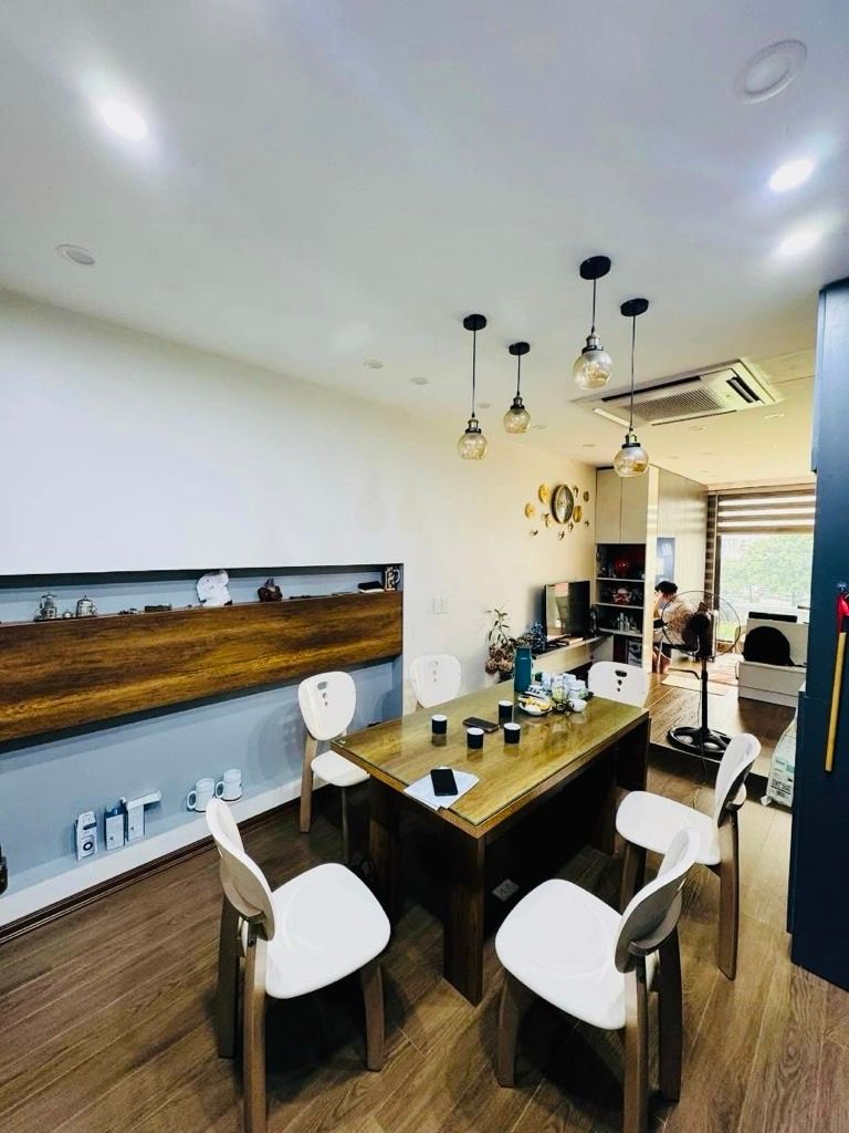 Bán nhà Nguyễn Trãi - diện tích 46m2 6 tầng - Thang máy - giá 12,8 tỷ