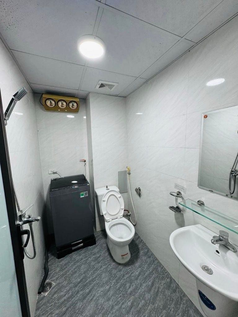 Bán nhà Nguyễn Trãi - diện tích 46m2 6 tầng - Thang máy - giá 12,8 tỷ