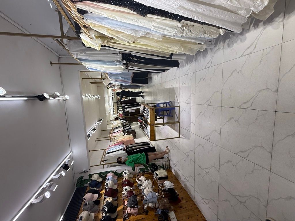 Bán nhà Nguyễn quý Đức - diện tích 37,5m2 1 tầng - Mặt ngõ to ô tô tránh - giá 10 tỷ