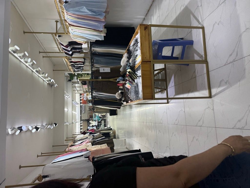 Bán nhà Nguyễn quý Đức - diện tích 37,5m2 1 tầng - Mặt ngõ to ô tô tránh - giá 10 tỷ