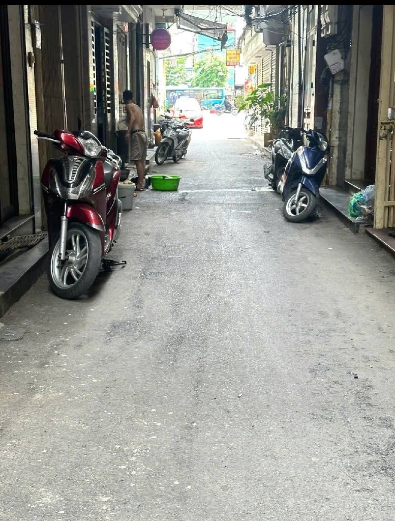 Bán nhà Hòa Bình 2 - diện tích 36m2 3 tầng - Mặt ngõ kinh doanh - giá 13,5 tỷ