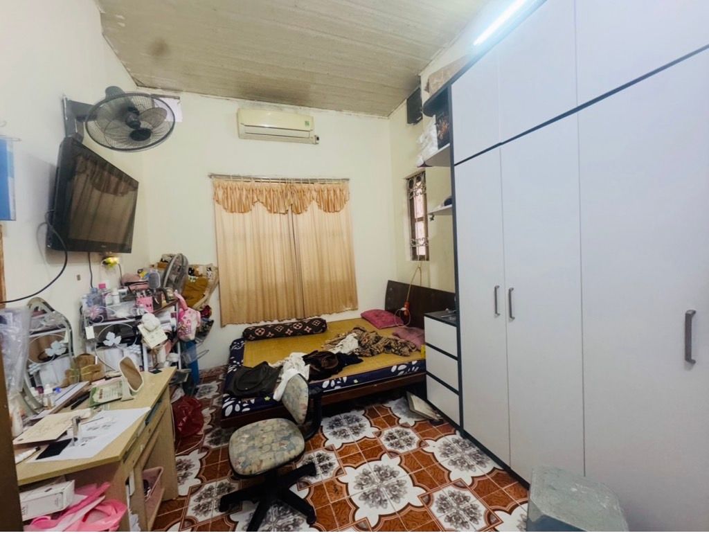 Bán nhà Lĩnh Nam - diện tích 104m2 3 tầng - Lô góc - giá 22 tỷ