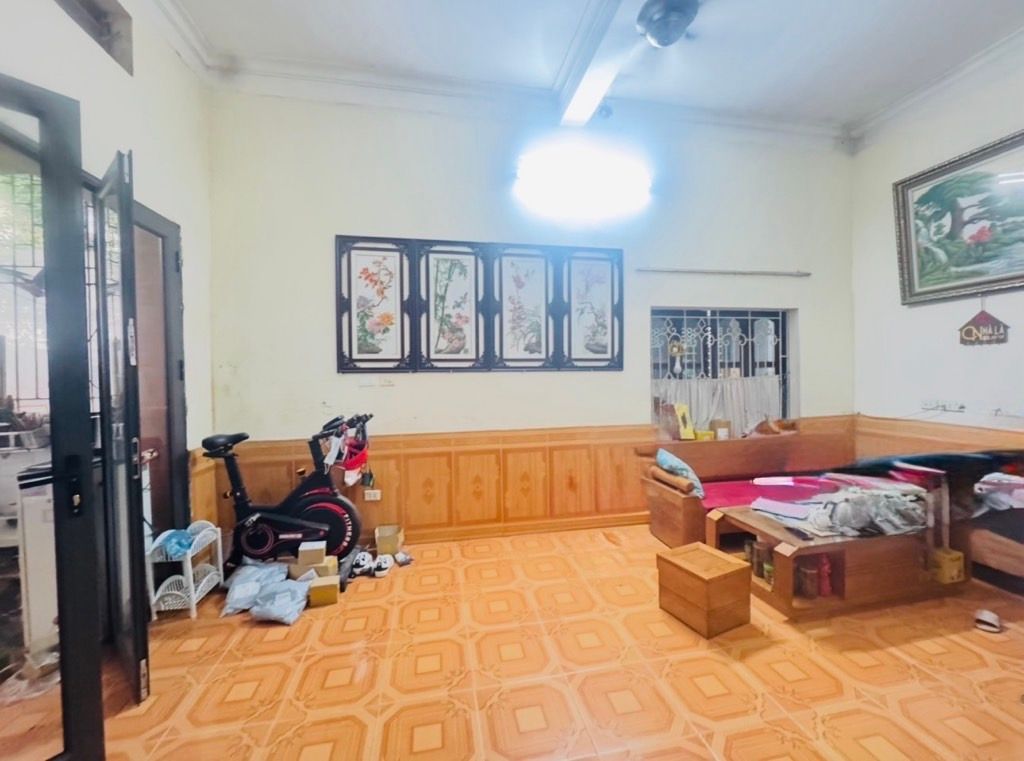 Bán nhà Lĩnh Nam - diện tích 104m2 3 tầng - Lô góc - giá 22 tỷ