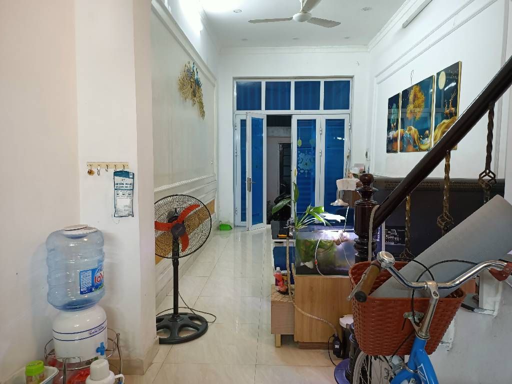 Bán nhà Hoàng Mai - diện tích 40.3m2 3 tầng - Ô TÔ ĐỖ GẦN - giá 7,0 tỷ