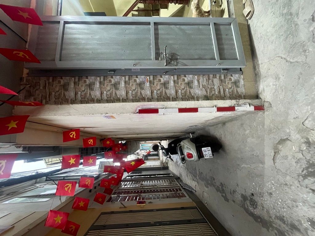 Bán nhà Định Công Thượng - diện tích 25m2 4 tầng - Lô góc 2 mặt ngõ, thông khắp ngả - giá 5,35 tỷ