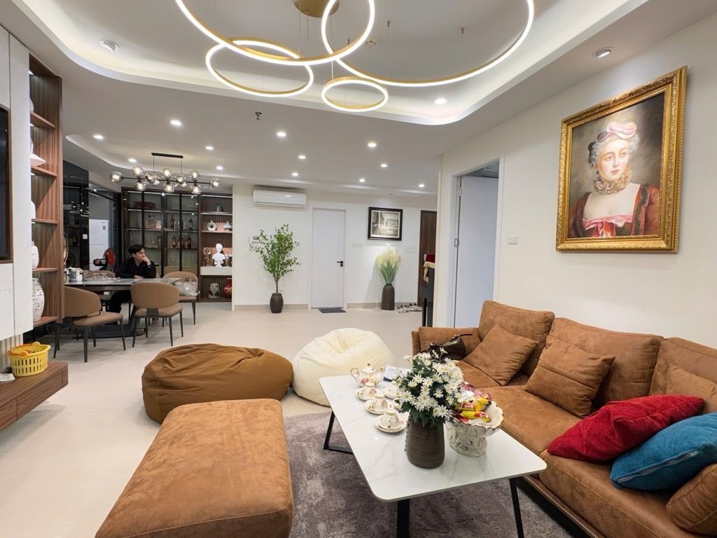 Bán nhà Toà B KĐT Trung Hoà Nhân Chính - diện tích 128m2 1 tầng - Căn góc cực thoáng - giá 20,5 tỷ