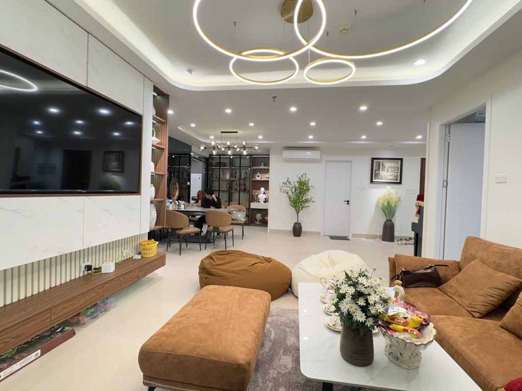 Bán nhà Toà B KĐT Trung Hoà Nhân Chính - diện tích 128m2 1 tầng - Căn góc cực thoáng - giá 20,5 tỷ