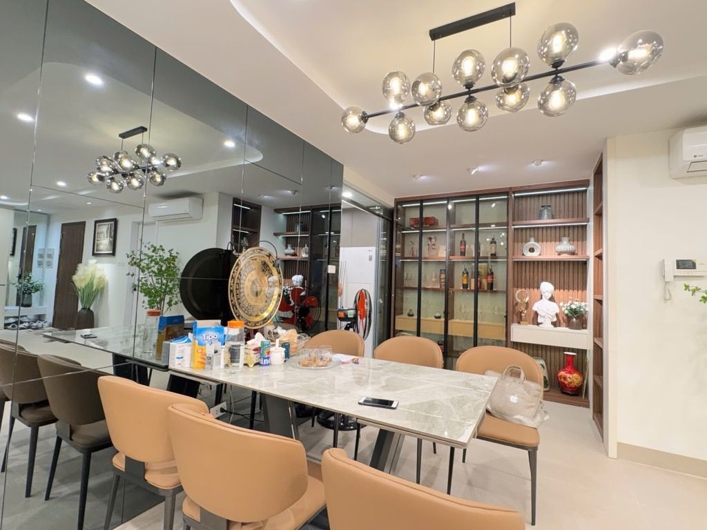 Bán nhà Toà B KĐT Trung Hoà Nhân Chính - diện tích 128m2 1 tầng - Căn góc cực thoáng - giá 20,5 tỷ