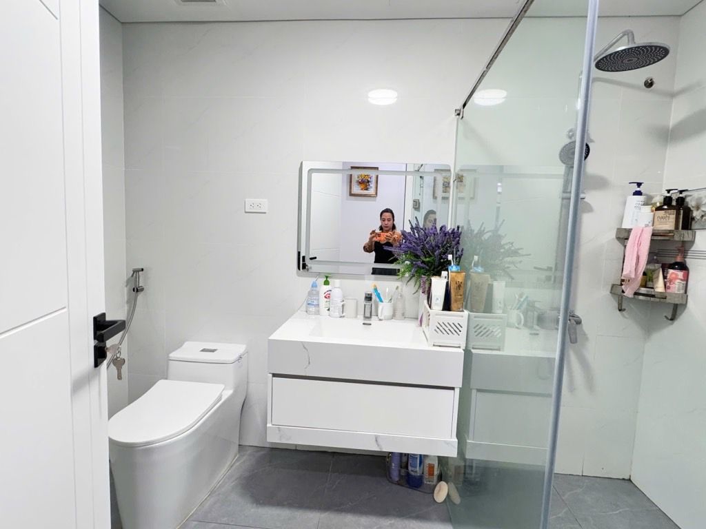 Bán nhà Toà B KĐT Trung Hoà Nhân Chính - diện tích 128m2 1 tầng - Căn góc cực thoáng - giá 20,5 tỷ