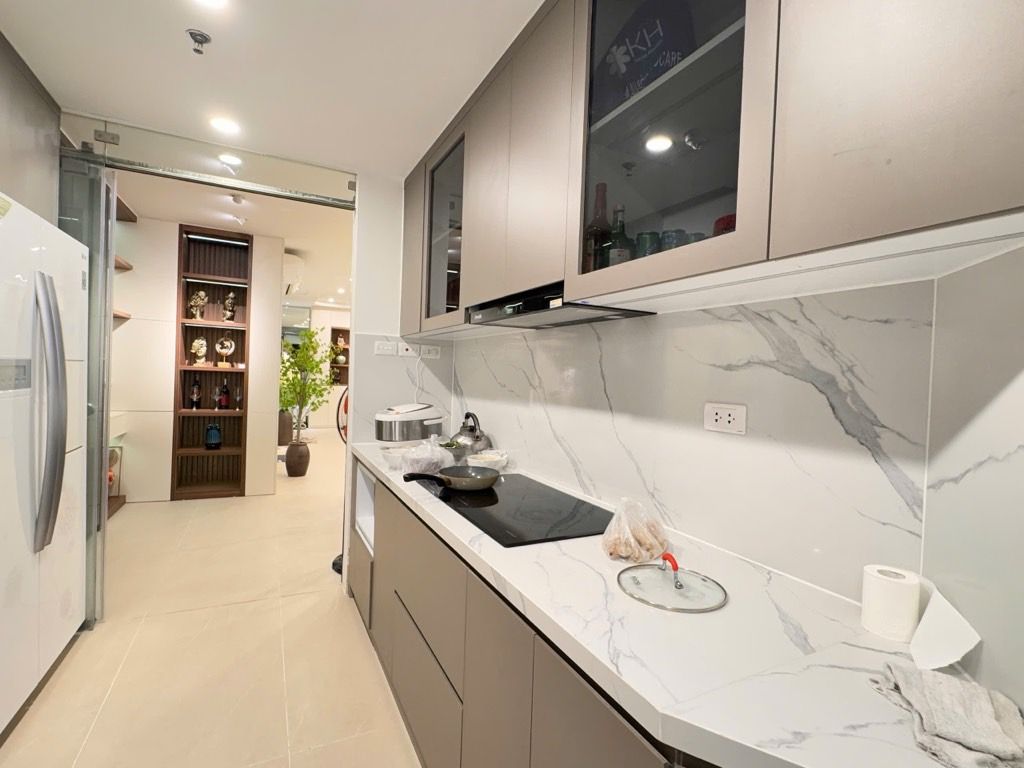 Bán nhà Toà B KĐT Trung Hoà Nhân Chính - diện tích 128m2 1 tầng - Căn góc cực thoáng - giá 20,5 tỷ