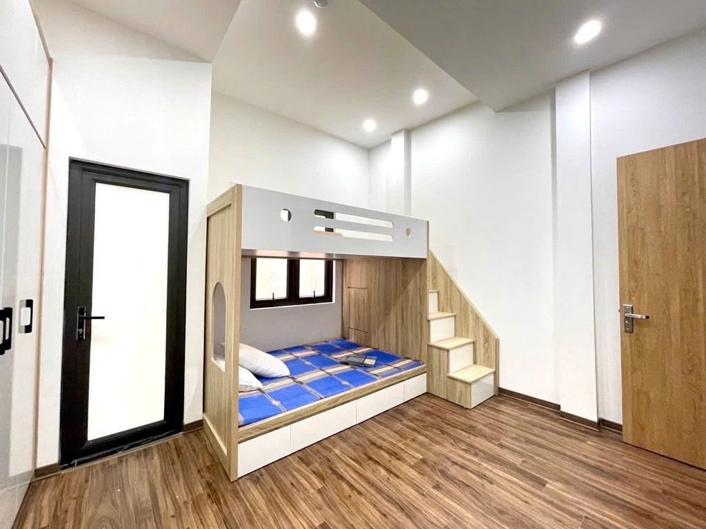 Bán nhà Láng - diện tích 58m2 5 tầng - Nhà đẹp 8 phòng khép kín - giá 11,5 tỷ