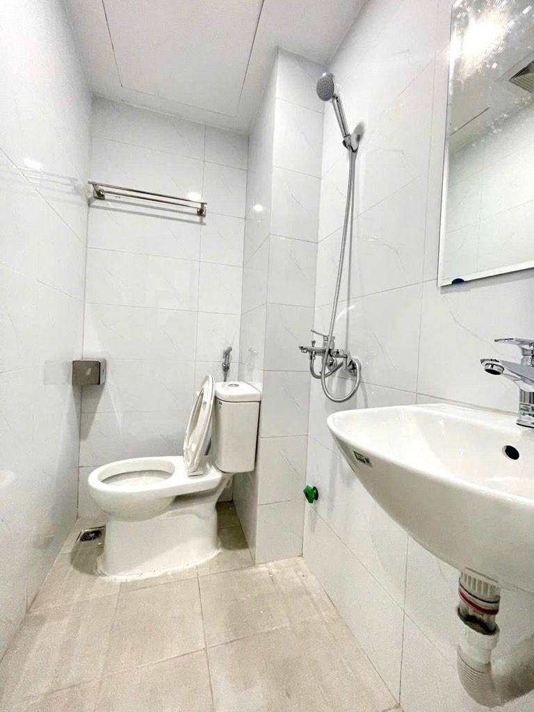 Bán nhà Láng - diện tích 58m2 5 tầng - Nhà đẹp 8 phòng khép kín - giá 11,5 tỷ