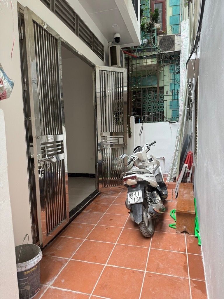 Bán nhà Láng - diện tích 58m2 5 tầng - Nhà đẹp 8 phòng khép kín - giá 11,5 tỷ