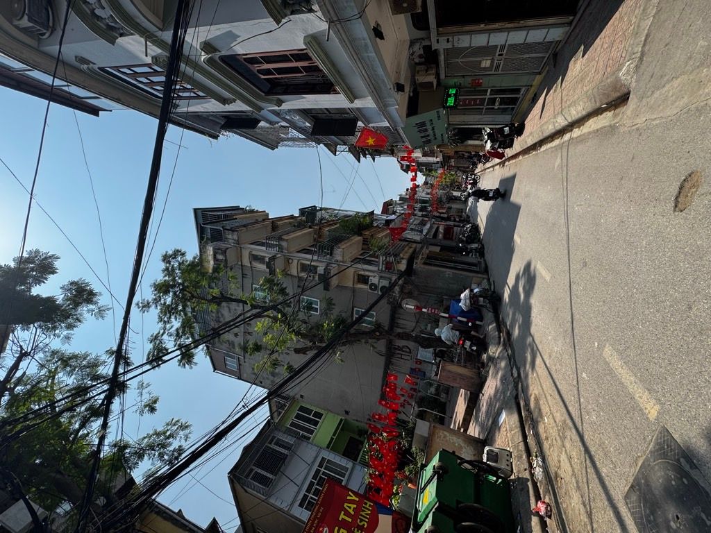 Bán nhà Ngõ Văn Chương - diện tích 45m2 4 tầng - Ô chờ thang máy - giá 13,8 tỷ