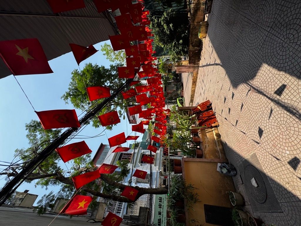 Bán nhà Ngõ Văn Chương - diện tích 45m2 4 tầng - Ô chờ thang máy - giá 13,8 tỷ