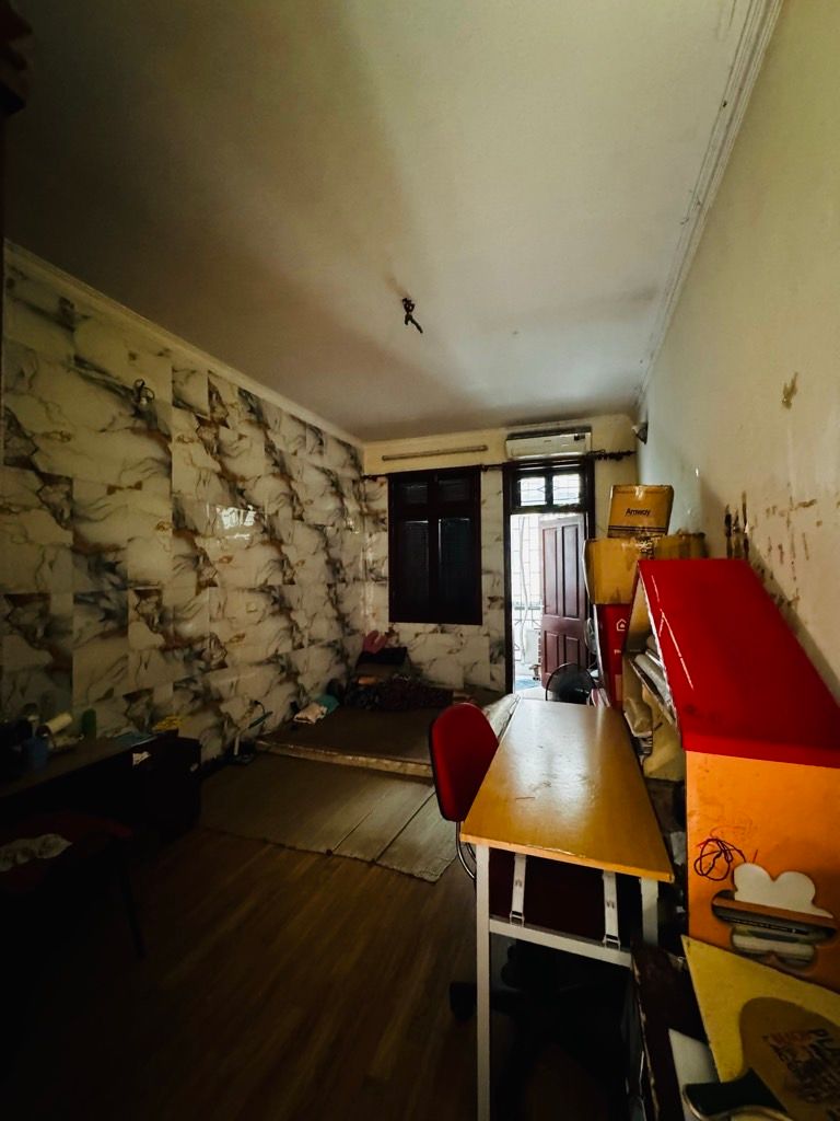 Bán nhà Ngõ Văn Chương - diện tích 45m2 4 tầng - Ô chờ thang máy - giá 13,8 tỷ