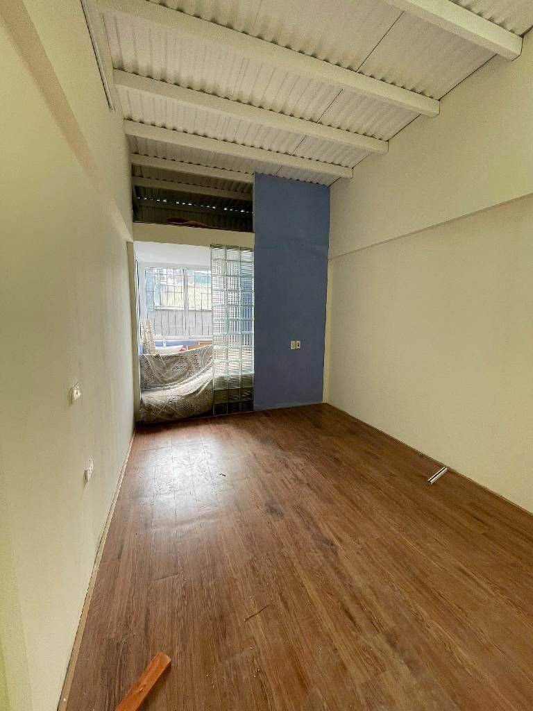 Bán nhà Bùi Ngọc Dương - diện tích 80m2 2 tầng - ô tô qua cửa - giá 4,35 tỷ