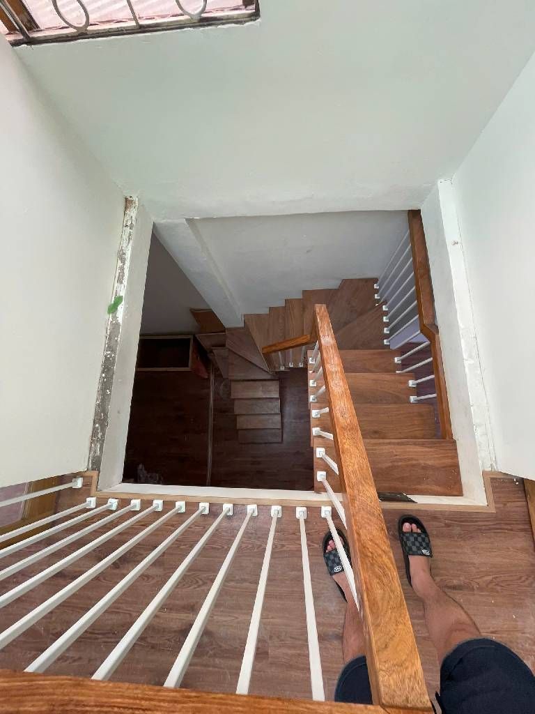 Bán nhà Bùi Ngọc Dương - diện tích 80m2 2 tầng - ô tô qua cửa - giá 4,35 tỷ