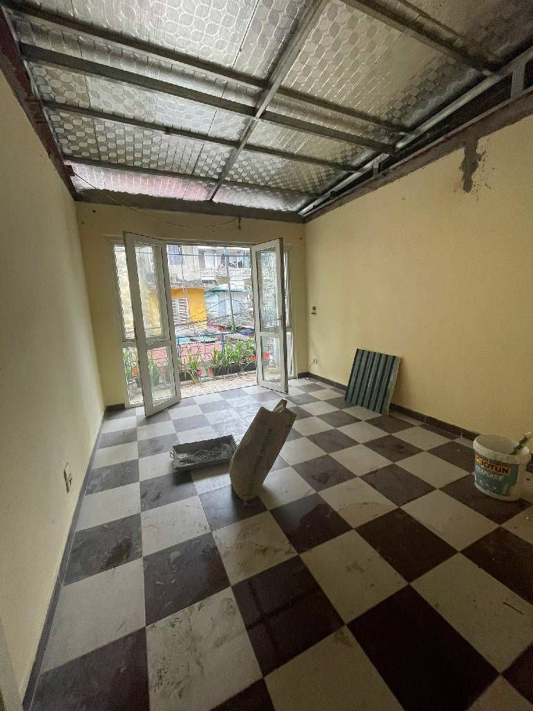 Bán nhà Lò Đúc - diện tích 48m2 1 tầng - Căn tập thể tầng 2 ngay gần mặt phố - giá 3,3 tỷ