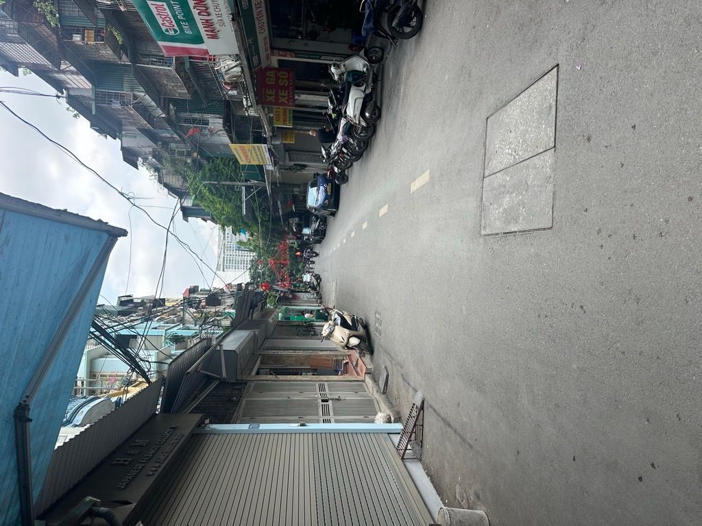 Bán nhà Vũ Hữu - diện tích 21m2 5 tầng - Lô góc, gần ô tô - giá 4,7 tỷ