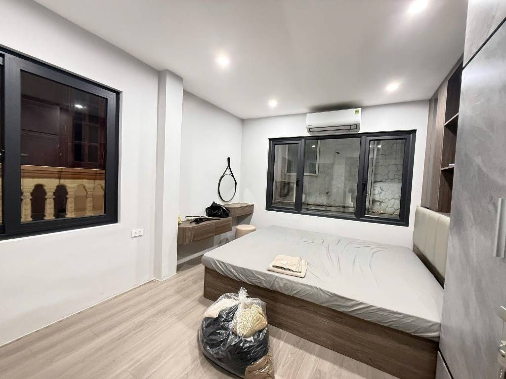 Bán nhà Tôn Đức Thắng - diện tích 10,9m2 5 tầng - Lô góc - giá 7 tỷ