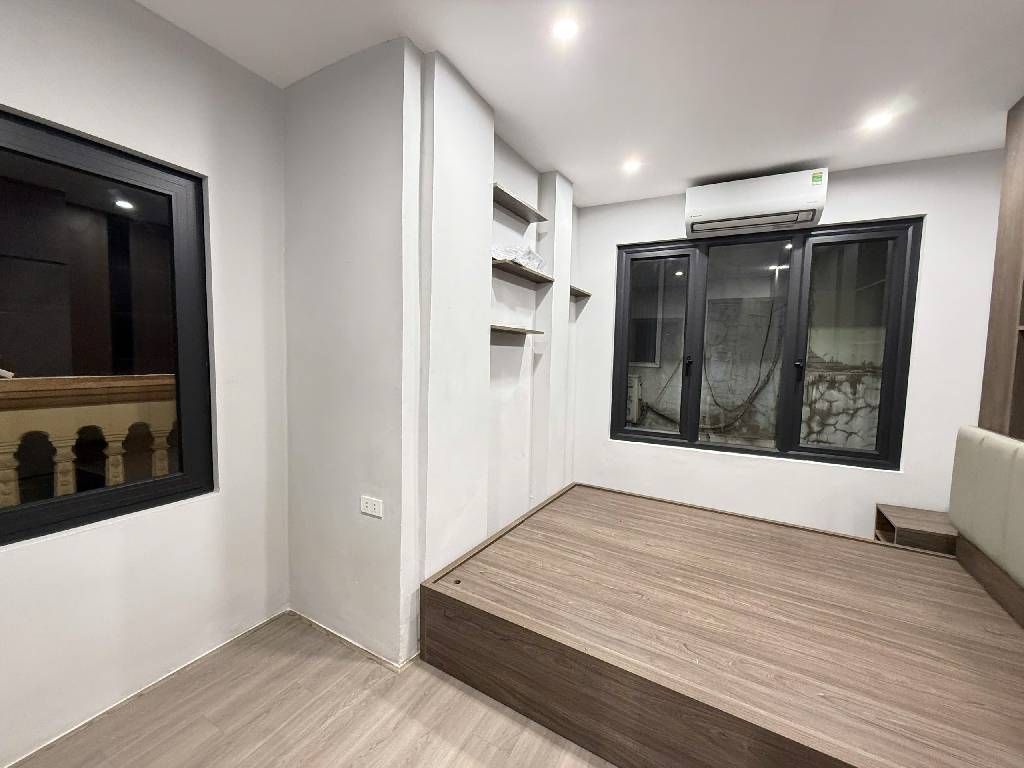 Bán nhà Tôn Đức Thắng - diện tích 10,9m2 5 tầng - Lô góc - giá 7 tỷ