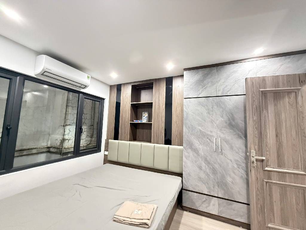 Bán nhà Tôn Đức Thắng - diện tích 10,9m2 5 tầng - Lô góc - giá 7 tỷ