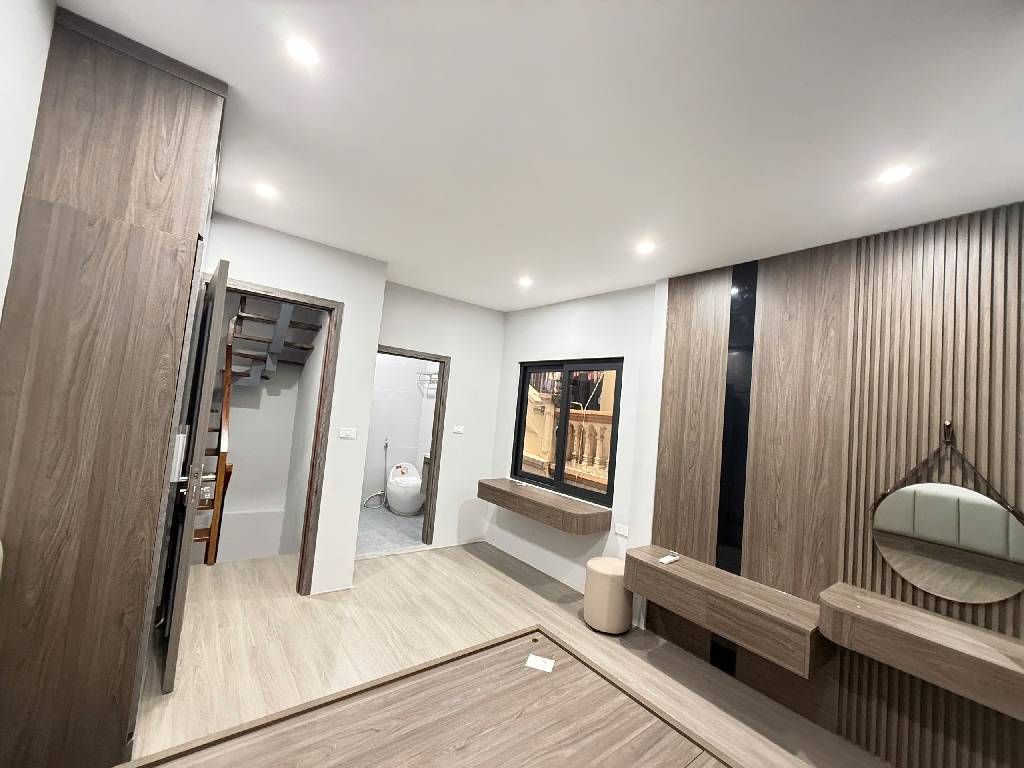 Bán nhà Tôn Đức Thắng - diện tích 10,9m2 5 tầng - Lô góc - giá 7 tỷ