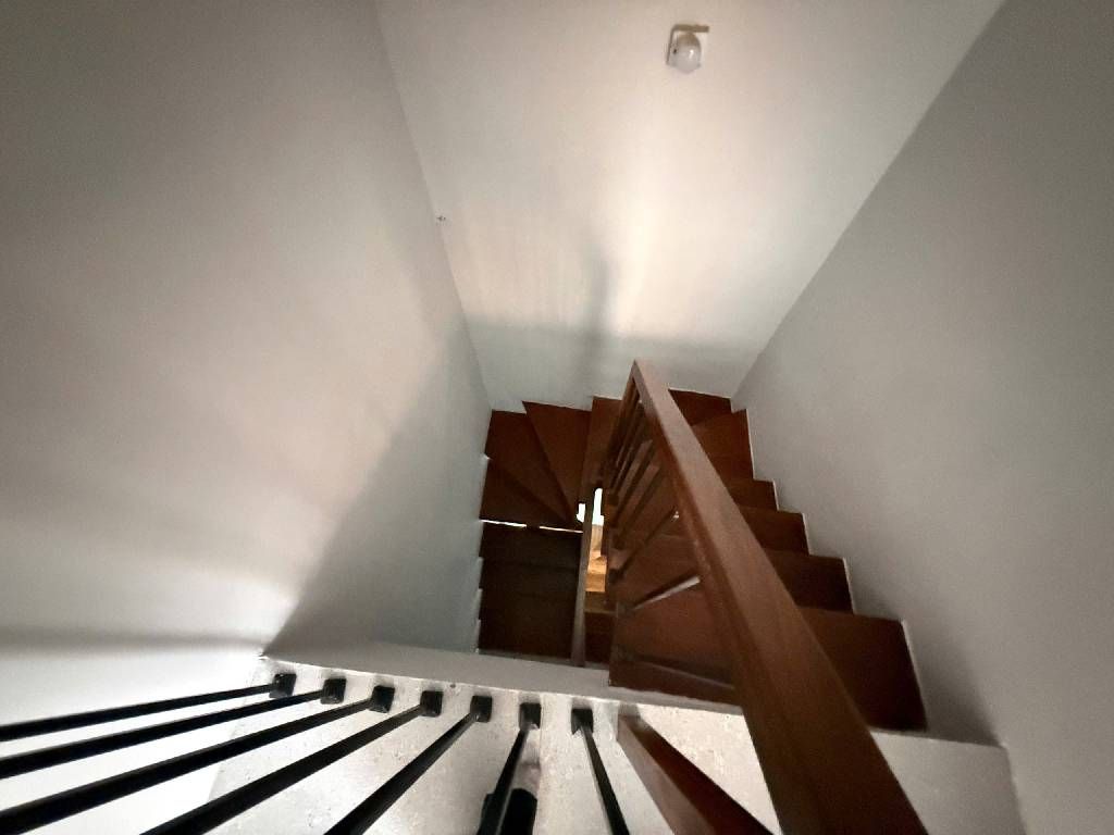 Bán nhà Tôn Đức Thắng - diện tích 10,9m2 5 tầng - Lô góc - giá 7 tỷ