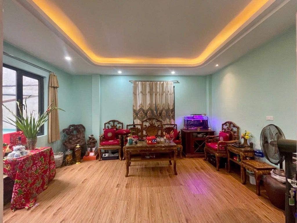 Bán nhà Trung Phụng - diện tích 27m2 5 tầng - Lô góc 2 mặt thoáng - giá 9,9 tỷ