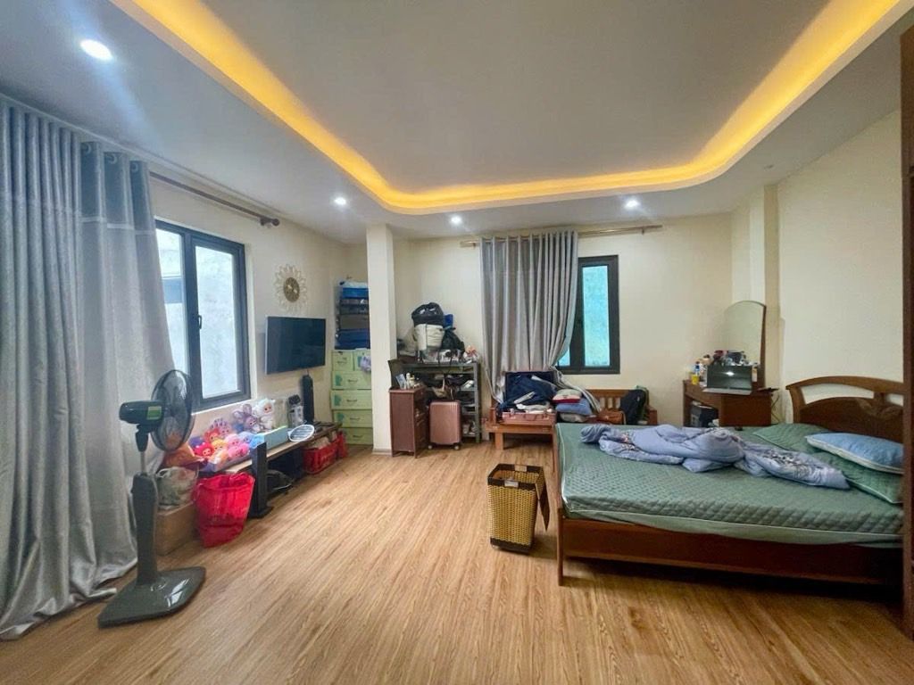 Bán nhà Trung Phụng - diện tích 27m2 5 tầng - Lô góc 2 mặt thoáng - giá 9,9 tỷ