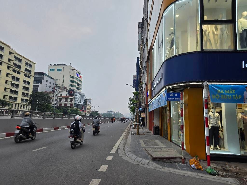 Bán nhà Kim Đồng - diện tích 56.1m2 5 tầng - ô tô tránh - giá 19,5 tỷ