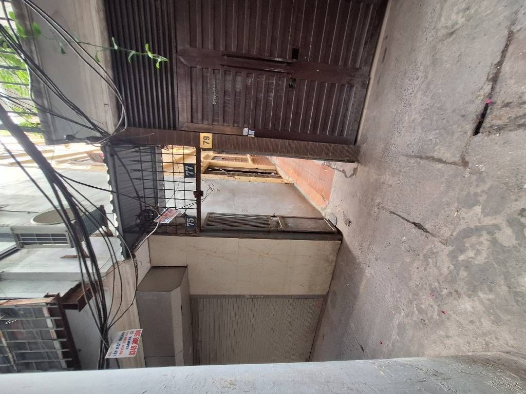 Bán nhà Thái Thịnh - diện tích 26,5m2 5 tầng - Mặt tiền rộng - giá 9,5 tỷ