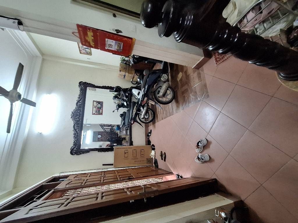 Bán nhà Thái Thịnh - diện tích 26,5m2 5 tầng - Mặt tiền rộng - giá 9,5 tỷ