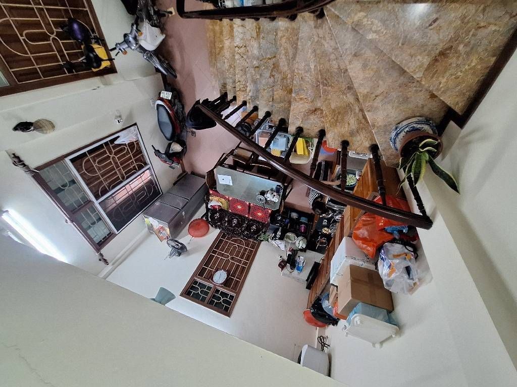 Bán nhà Thái Thịnh - diện tích 26,5m2 5 tầng - Mặt tiền rộng - giá 9,5 tỷ