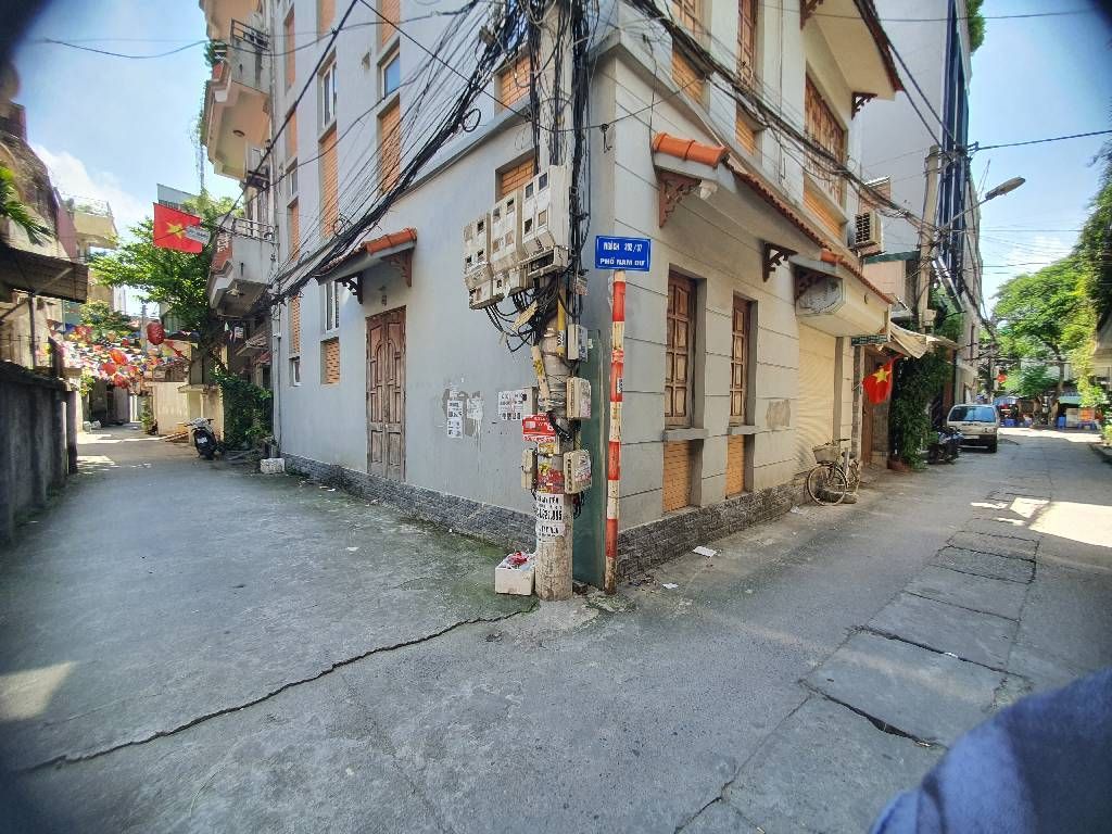 Bán nhà Nam Dư - diện tích 30m2 5 tầng - Nhà như mới - giá 7,5 tỷ