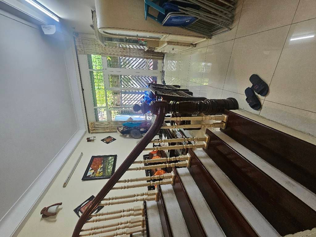 Bán nhà Đường Hoàng Mai - diện tích 54m2 4 tầng - ô tô nhỏ ra vào thoải mái - giá 18,2 tỷ