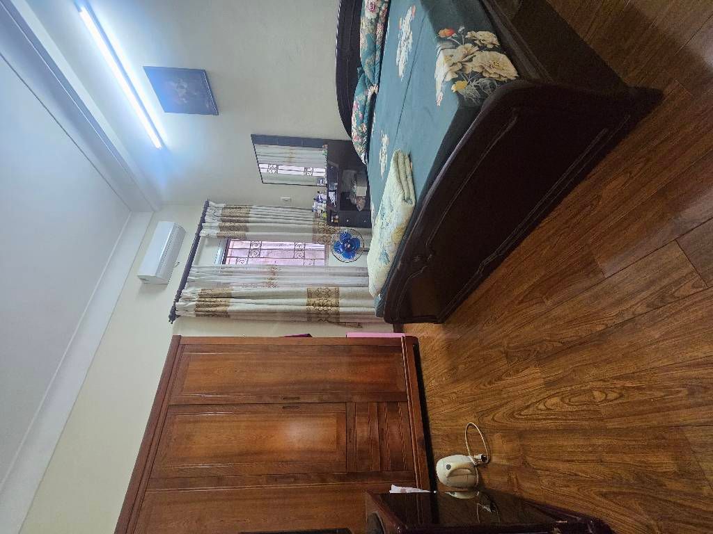 Bán nhà Đường Hoàng Mai - diện tích 54m2 4 tầng - ô tô nhỏ ra vào thoải mái - giá 18,2 tỷ