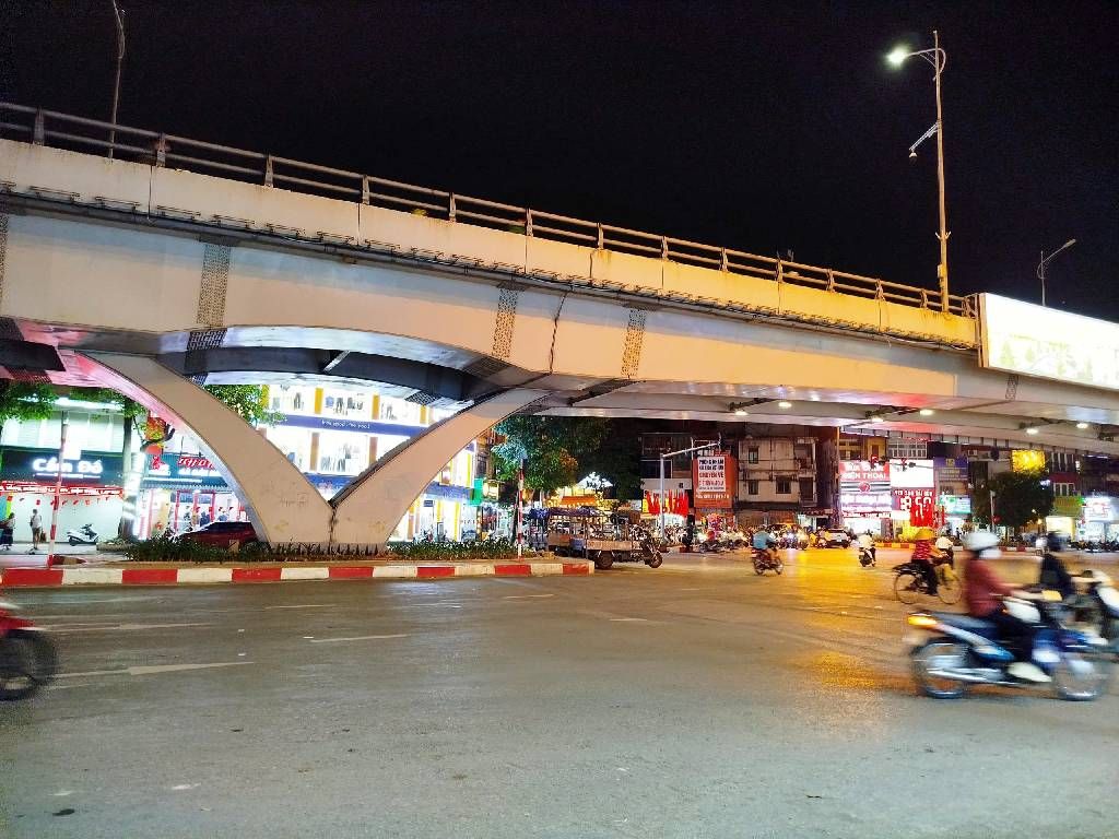 Bán nhà Trần Khát Chân - diện tích 28m2 3 tầng - Ngõ nông, gần phố - giá 7,2 tỷ