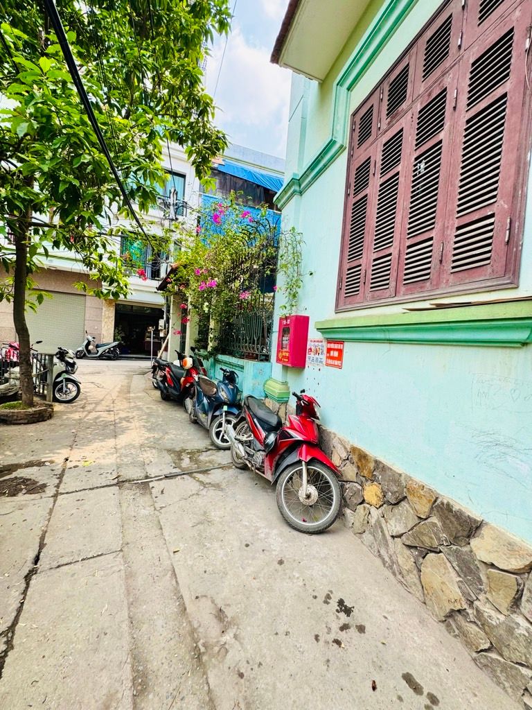 Bán nhà Hoàng Mai - diện tích 60m2 3 tầng - Mặt ngõ ô tô vào nhà - giá 19 tỷ