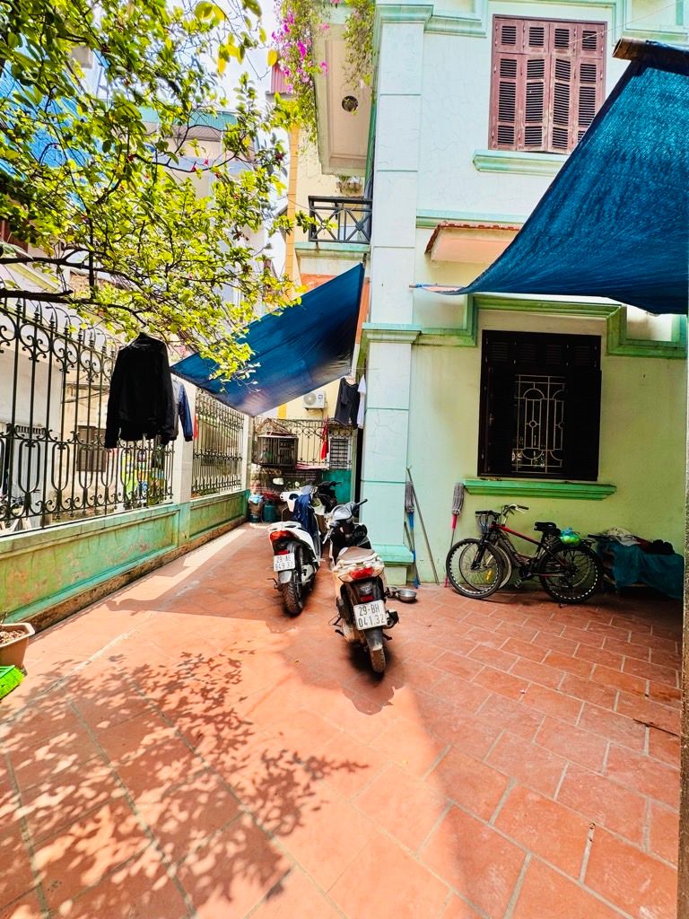 Bán nhà Hoàng Mai - diện tích 60m2 3 tầng - Mặt ngõ ô tô vào nhà - giá 19 tỷ