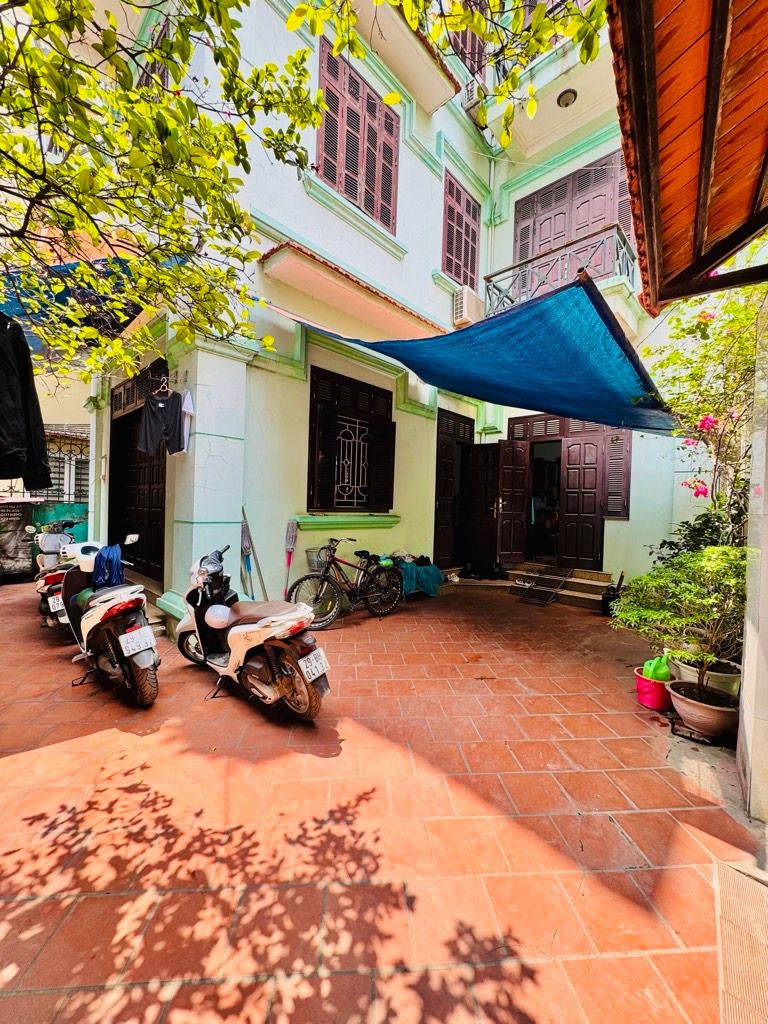 Bán nhà Hoàng Mai - diện tích 60m2 3 tầng - Mặt ngõ ô tô vào nhà - giá 19 tỷ