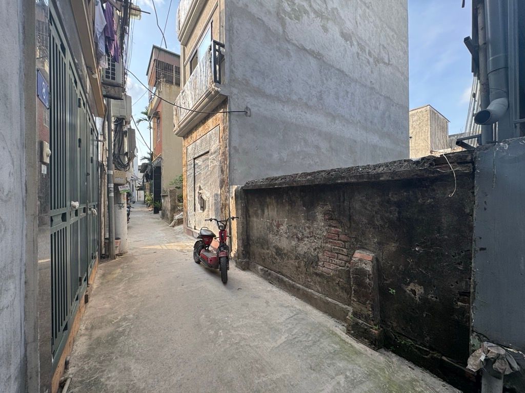 Bán nhà Thuý Lĩnh - diện tích 39m2 1 tầng - mặt ngõ thông, thoáng - giá 6,2 tỷ