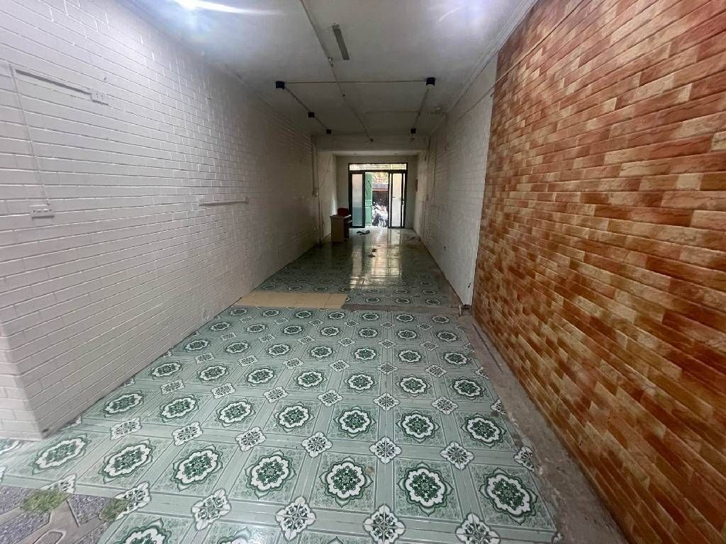 Bán nhà Hoàng Ngọc Phách - diện tích 36,1m2 1 tầng - Ô tô đỗ cửa - giá 7,4 tỷ