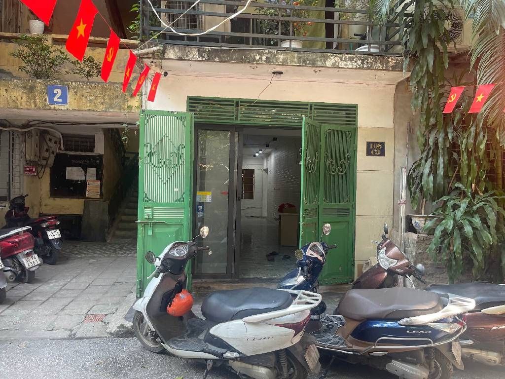 Bán nhà Hoàng Ngọc Phách - diện tích 36,1m2 1 tầng - Ô tô đỗ cửa - giá 7,4 tỷ