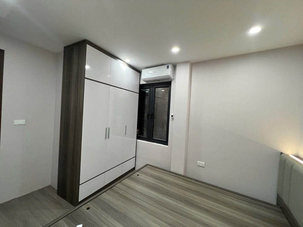 Bán nhà Bạch Mai - diện tích 18m2 5 tầng - Lô góc 2 mặt tiền - giá 6,2 tỷ