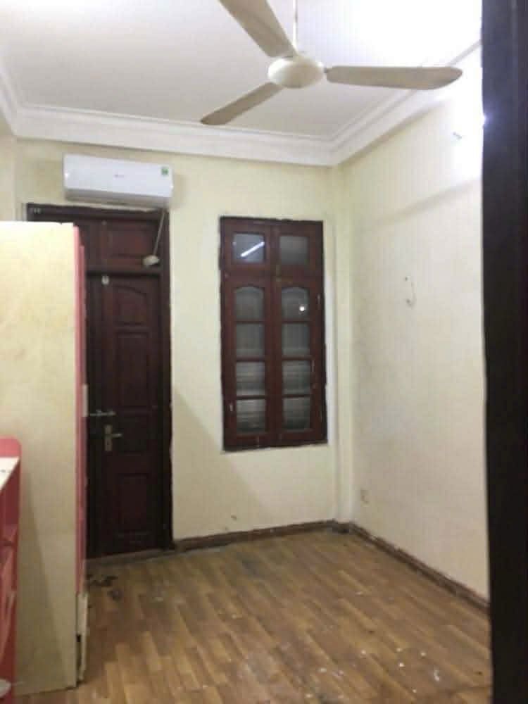 Bán nhà Tân Mai - diện tích 26m2 4 tầng - ô tô đỗ cửa - giá 7,8 tỷ