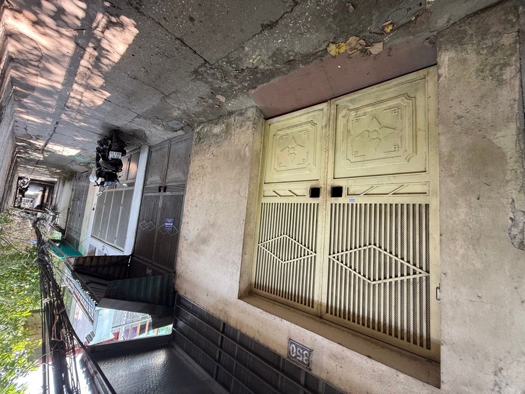 Bán nhà Nguyễn Khoái - diện tích 50m2 3 tầng - Ô TÔ TRÁNH - giá 15 tỷ