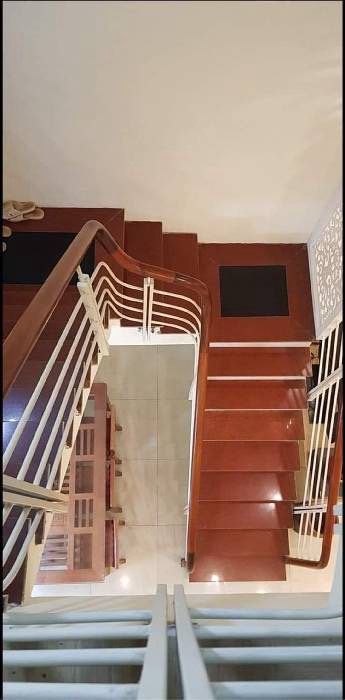 Bán nhà Nguyễn Khoái - diện tích 50m2 3 tầng - Ô TÔ TRÁNH - giá 15 tỷ